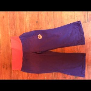 Clemson elastic capris - size LARGE - 11-13.